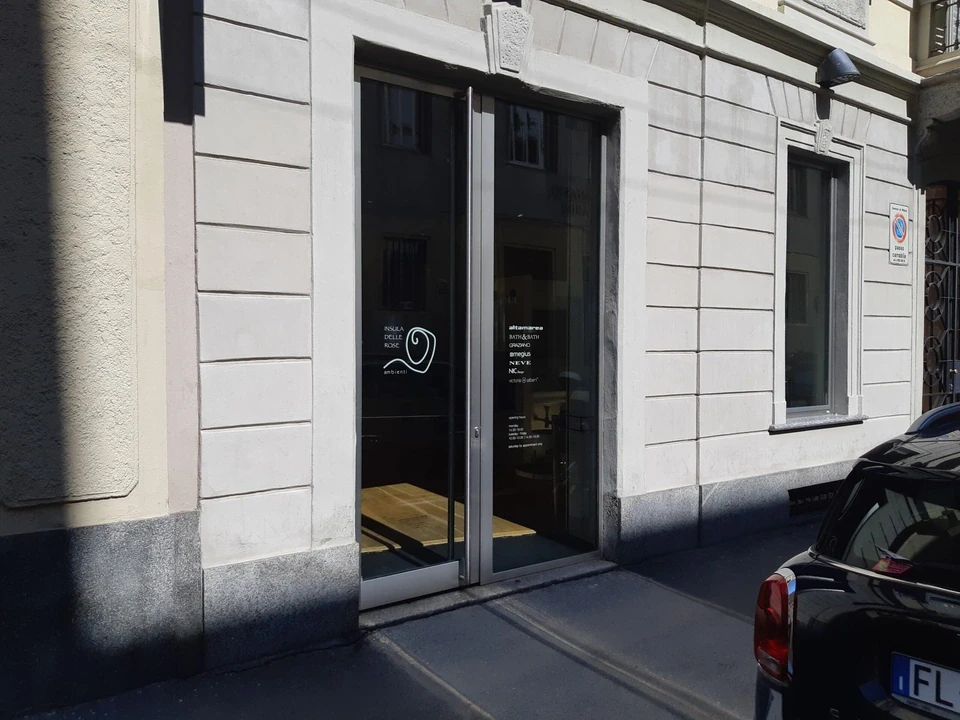 insula delle rose Via Goito · Milano